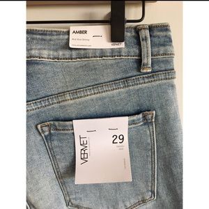 NWT! Vervet mid-rise distressed women's denim 29